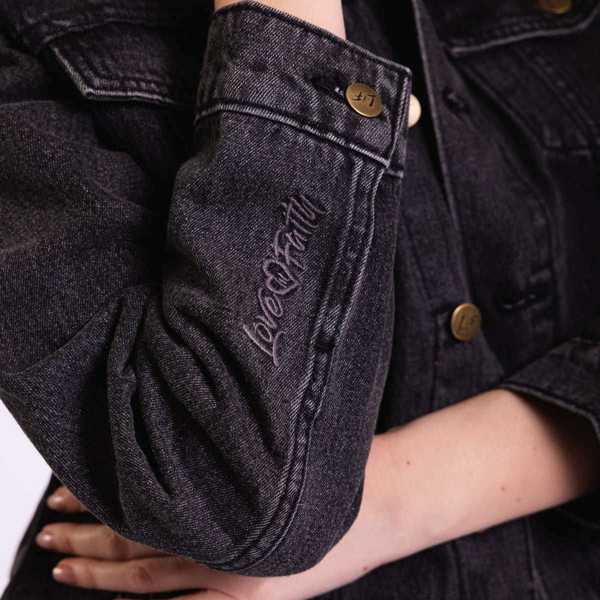 Vintage Washed Faith Cross Denim Jacket – Love in Faith